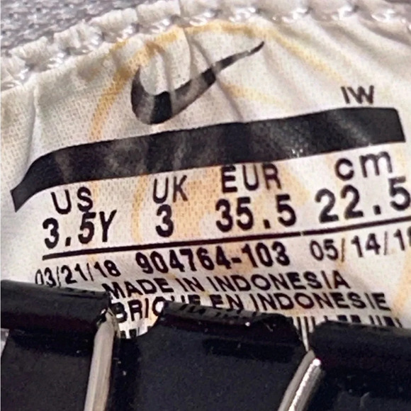 Nike Cortez Youth Basic Leather Youth 3.5 - Picture 8 of 9